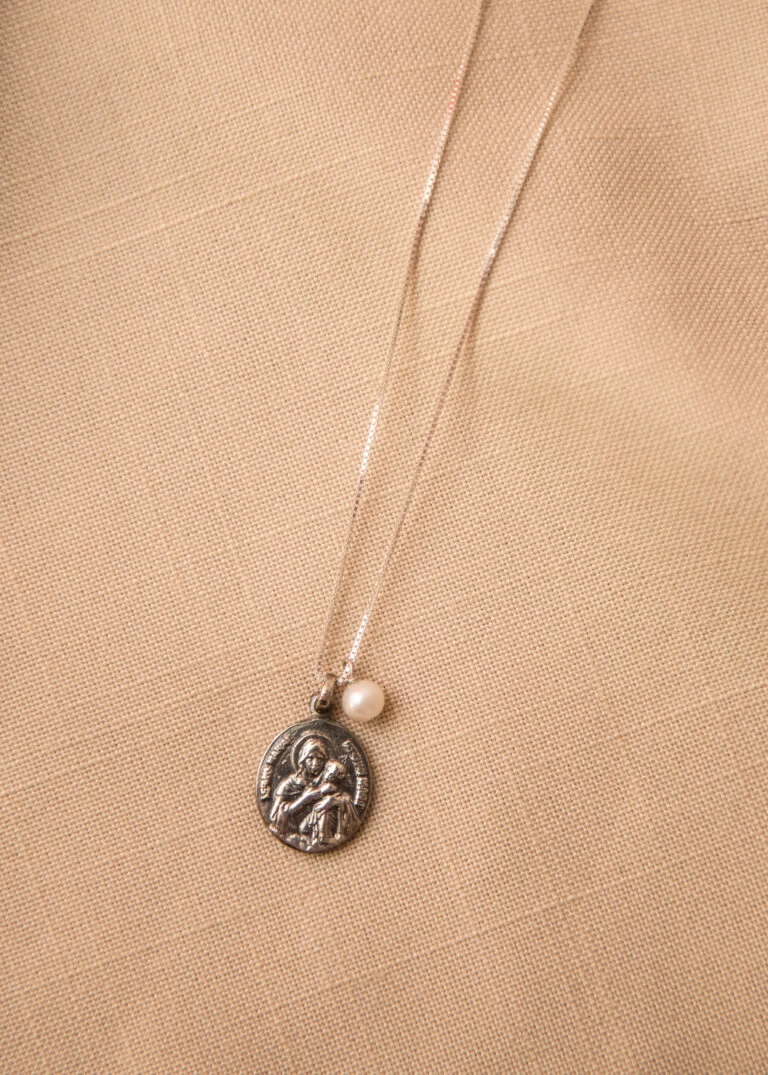 religioso-plata-20